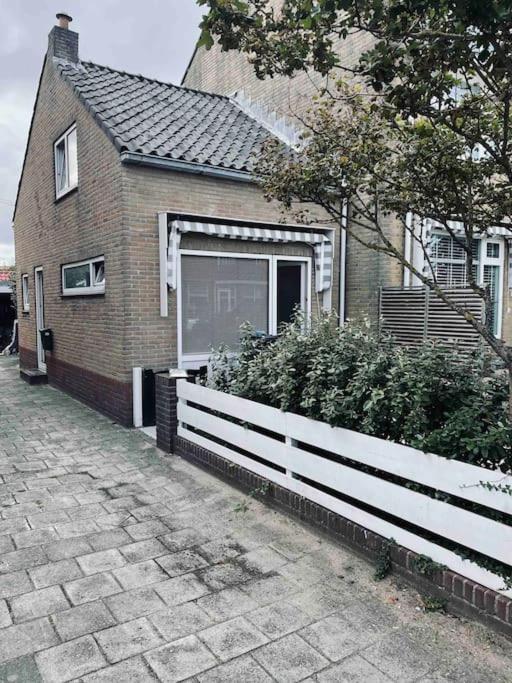 Tiny Beachhouse - Free Parking Ferienhaus Noordwijk